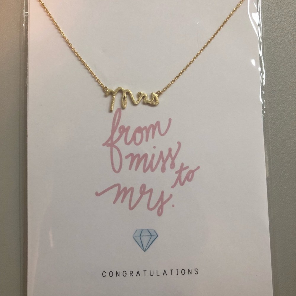 Mrs necklace